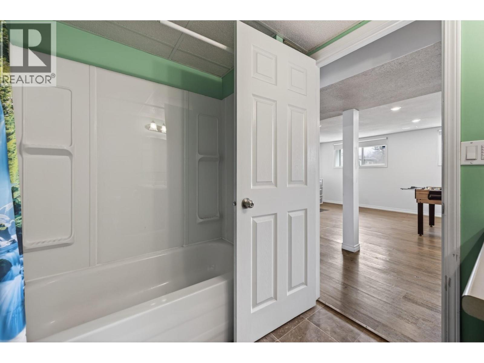 2351 Chapman Street, Merritt