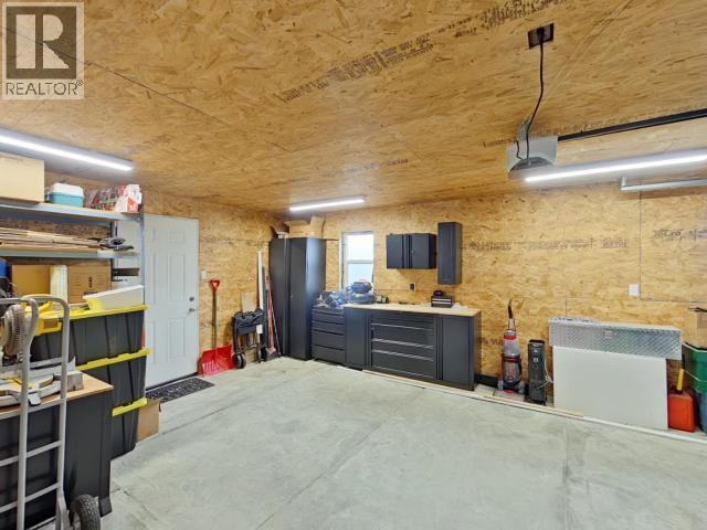 6974 TERRACE STREET, Powell River