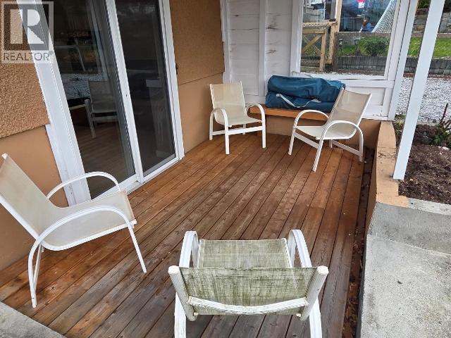 6974 TERRACE STREET, Powell River