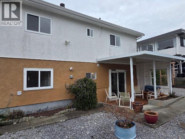 6974 TERRACE STREET, Powell River