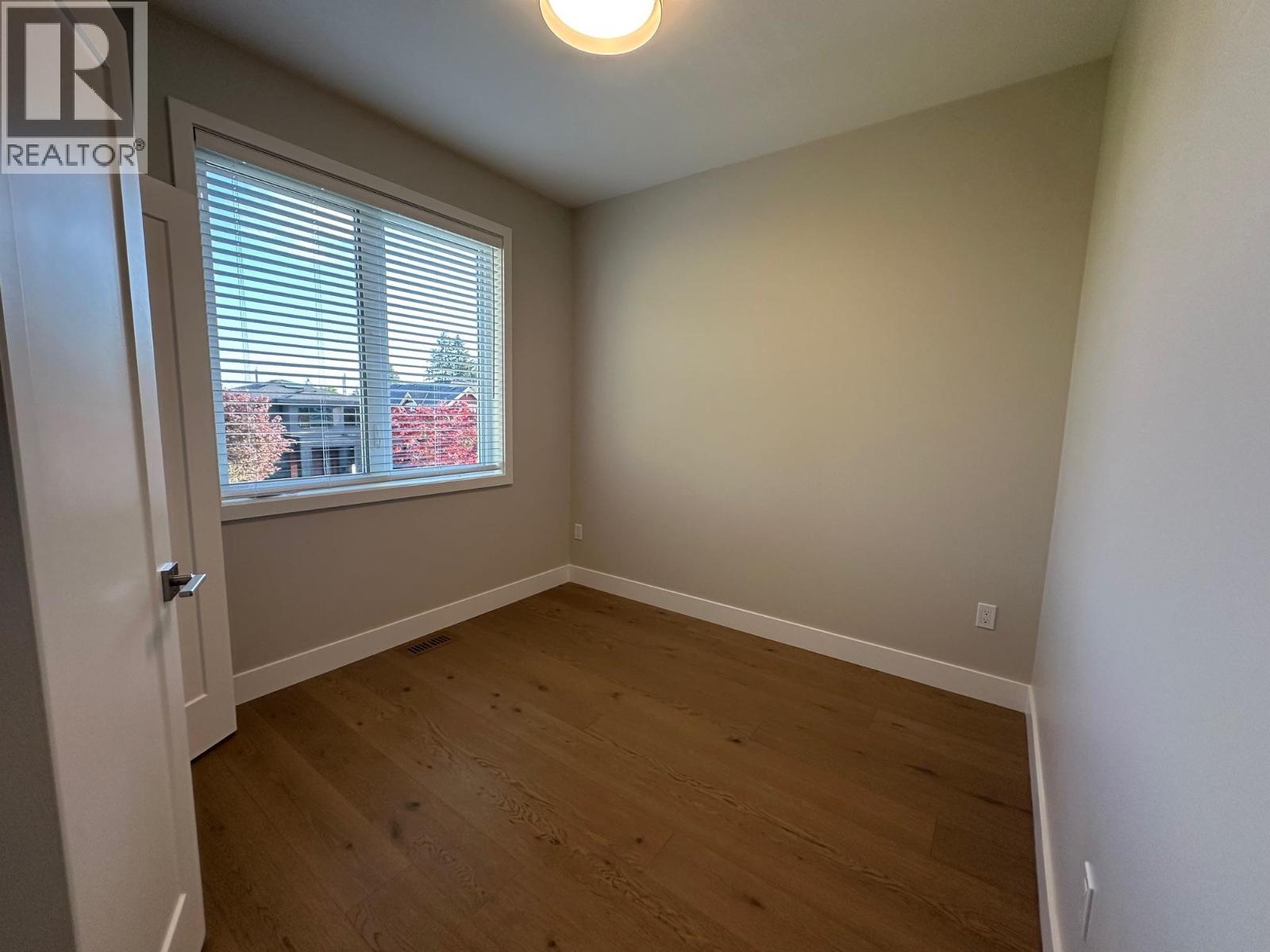 344 E 17TH STREET — photo 12