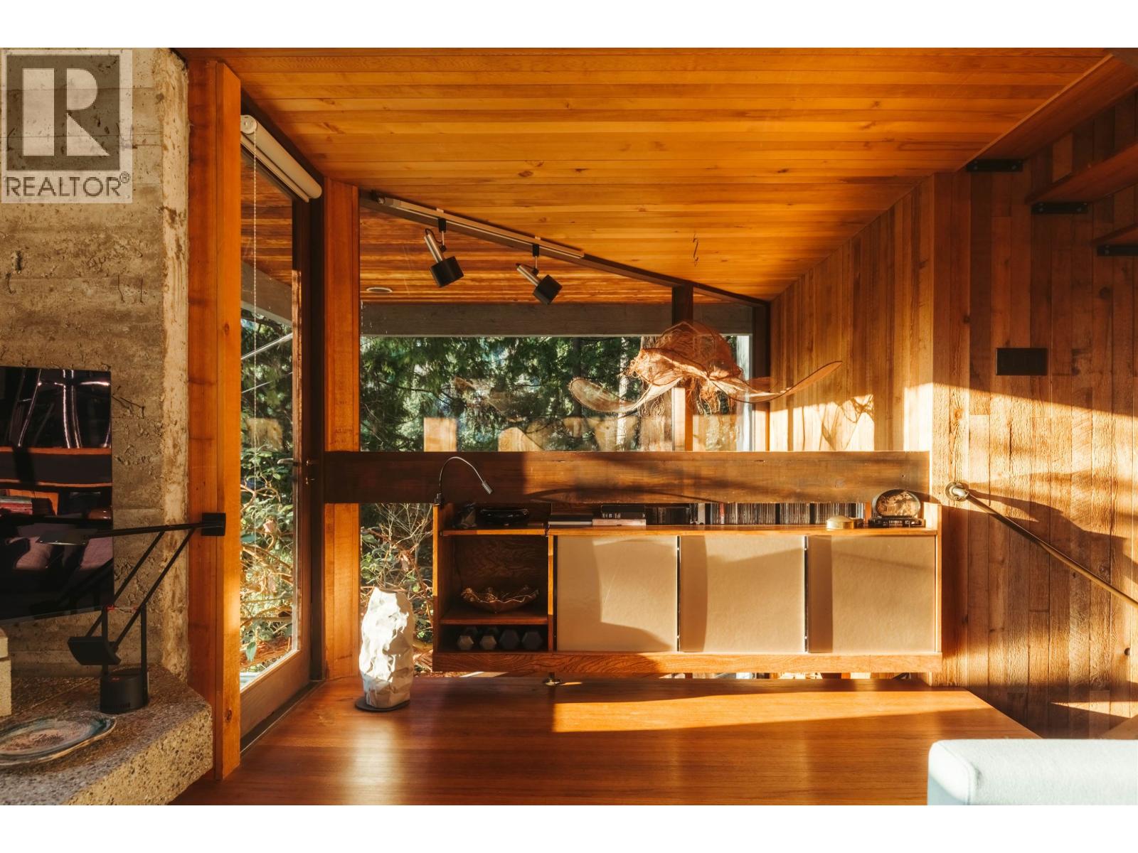 5757 TELEGRAPH TRAIL, West Vancouver