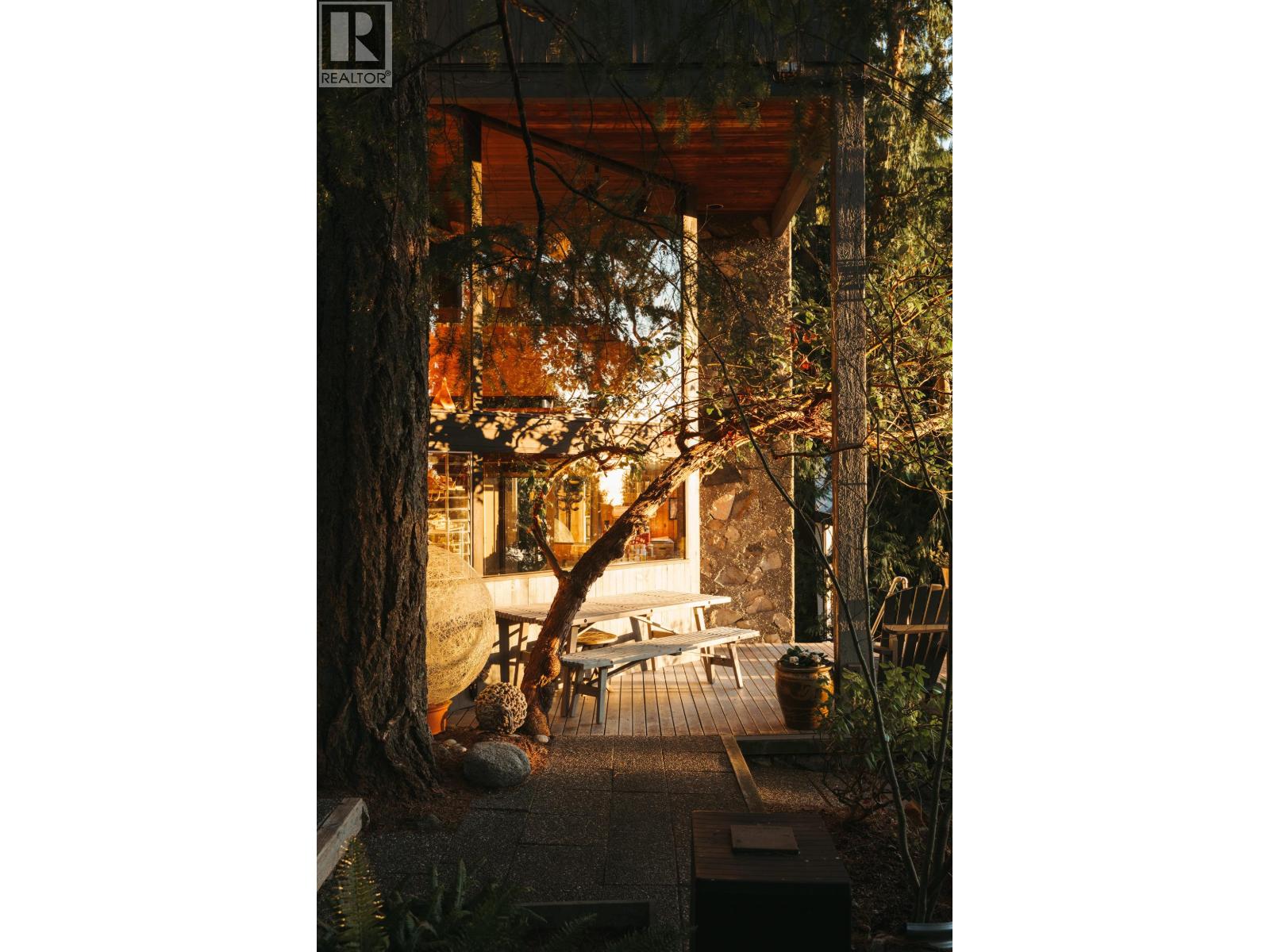 5757 TELEGRAPH TRAIL, West Vancouver