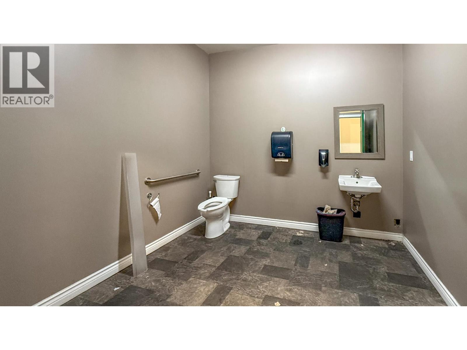 103 1505 Hardy Street, Kelowna