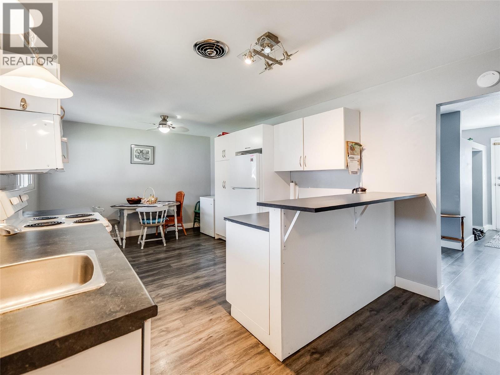 567 7th Avenue, Castlegar