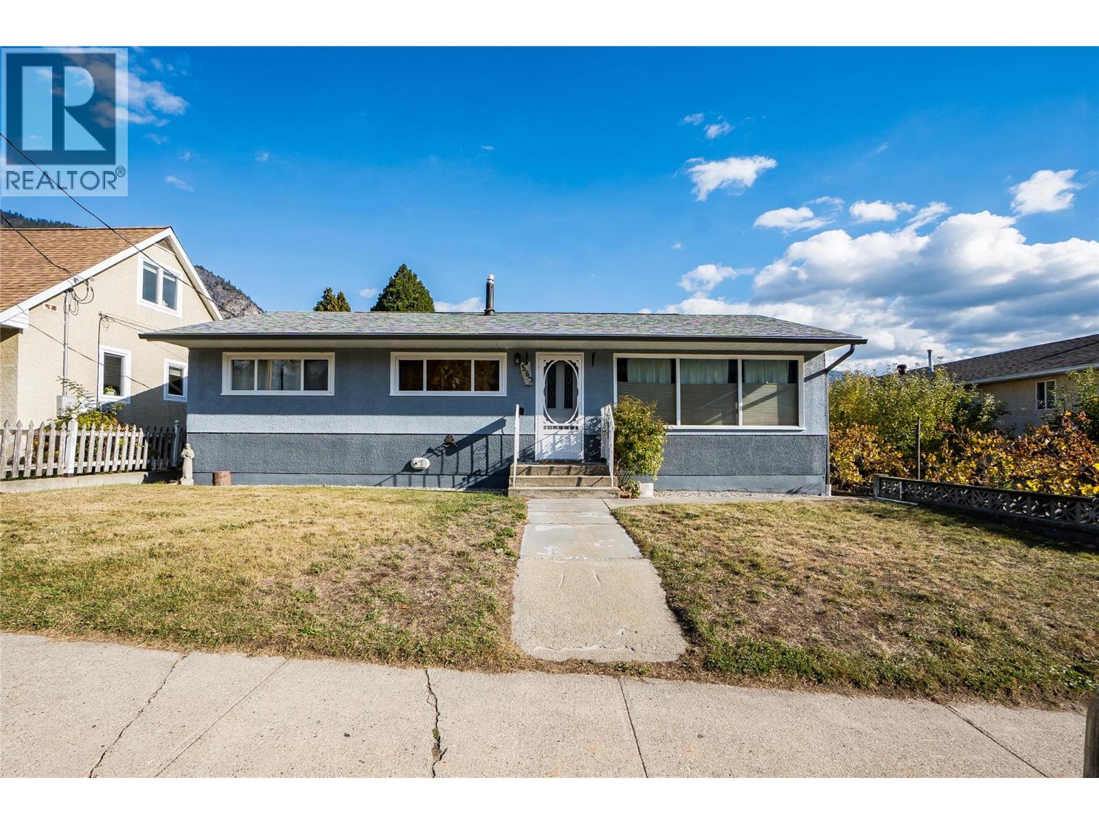 567 7th Avenue, Castlegar