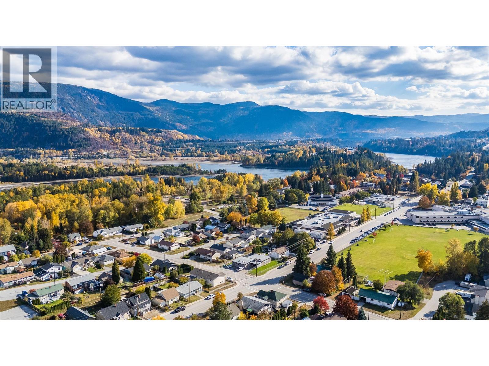 567 7th Avenue, Castlegar