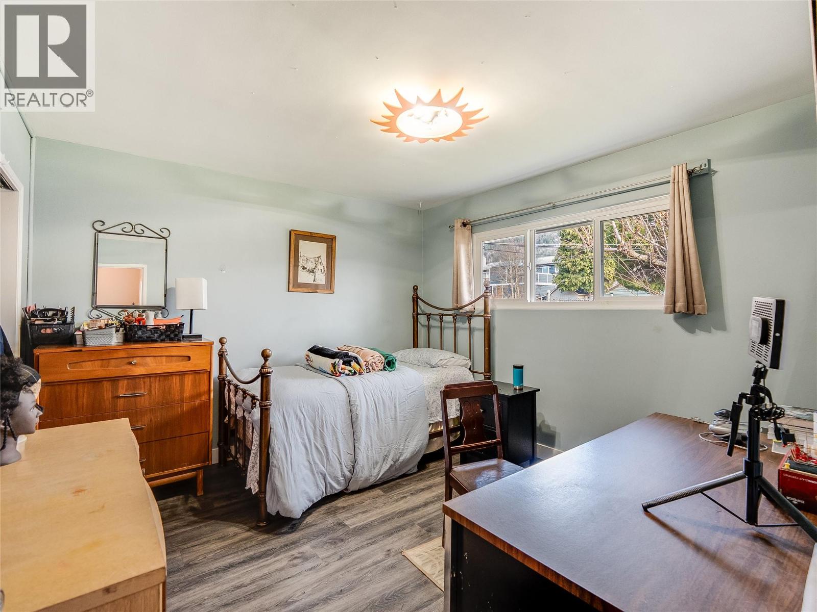 567 7th Avenue, Castlegar