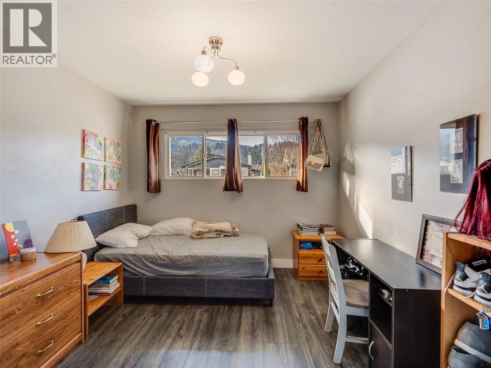 567 7th Avenue - 18