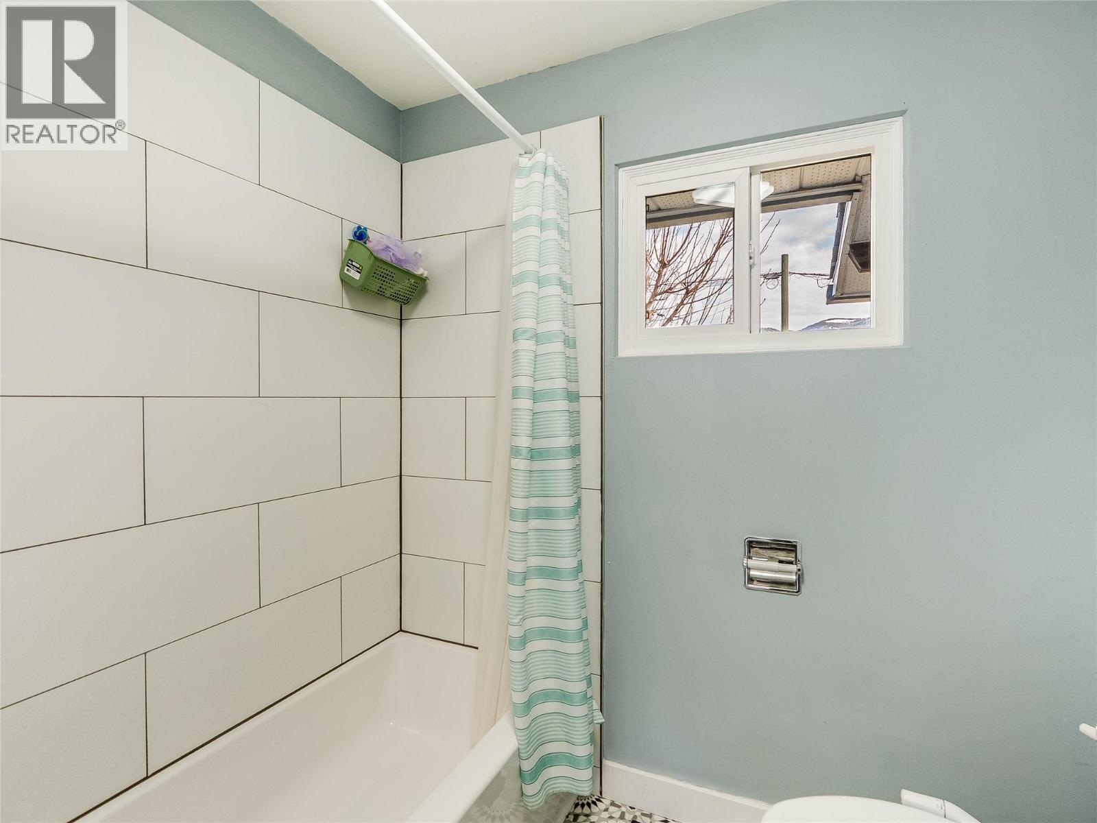 567 7th Avenue, Castlegar