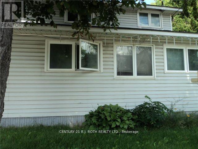 136 BARRIE ROAD - 3