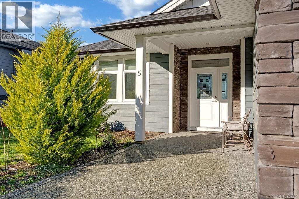 5 720 Russell Rd, Ladysmith