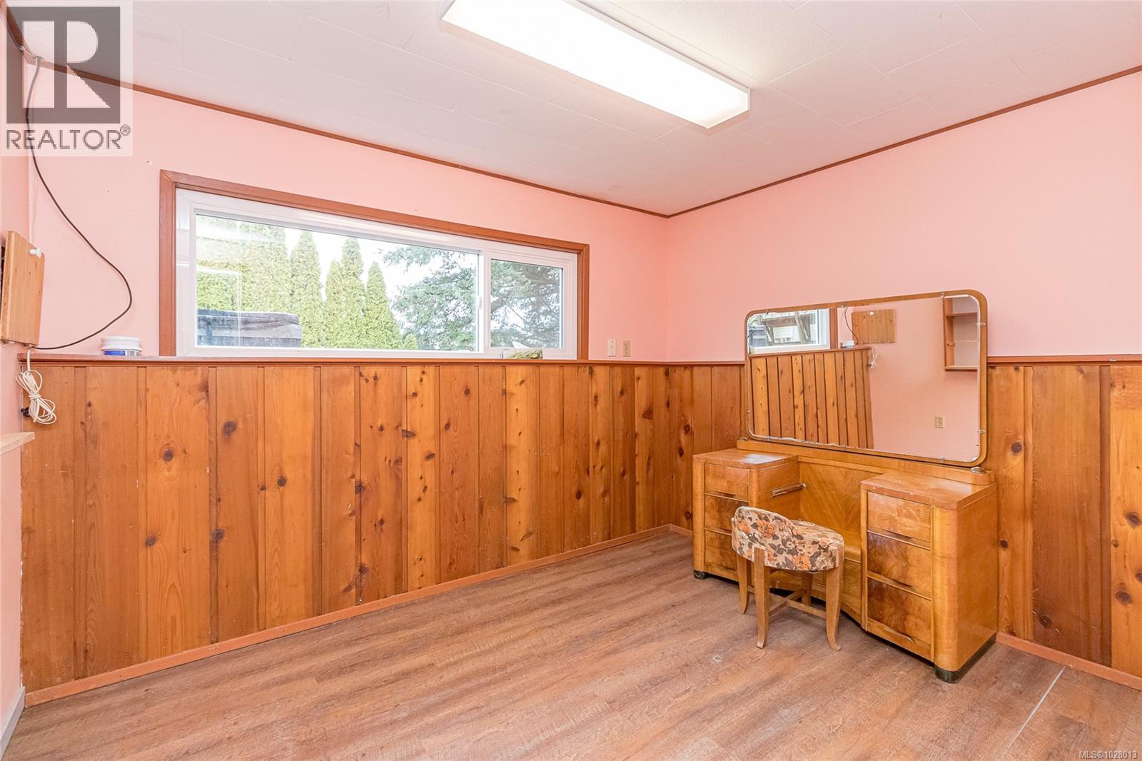 3030 DOGWOOD RD - 33