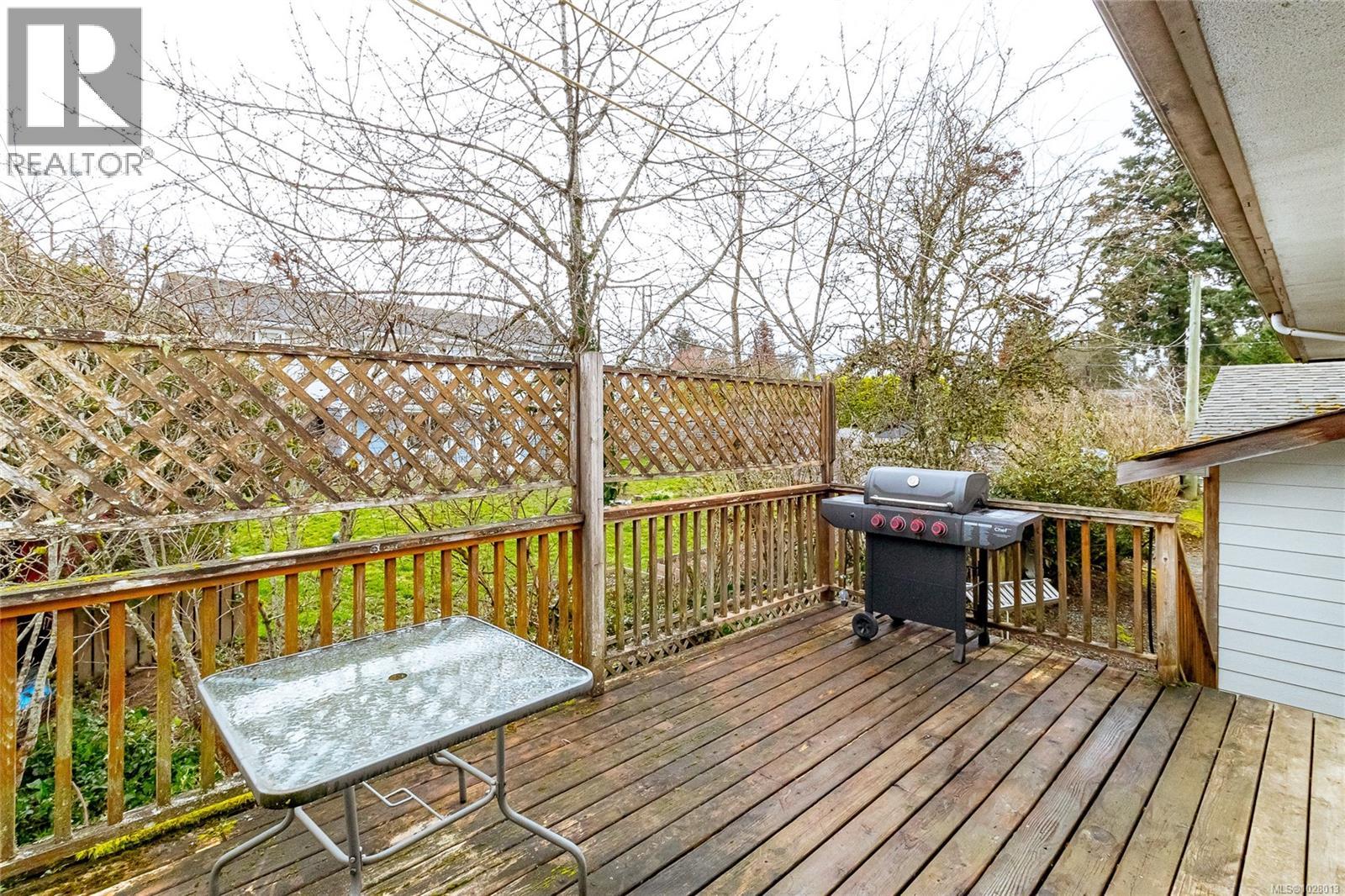 3030 DOGWOOD RD - 37