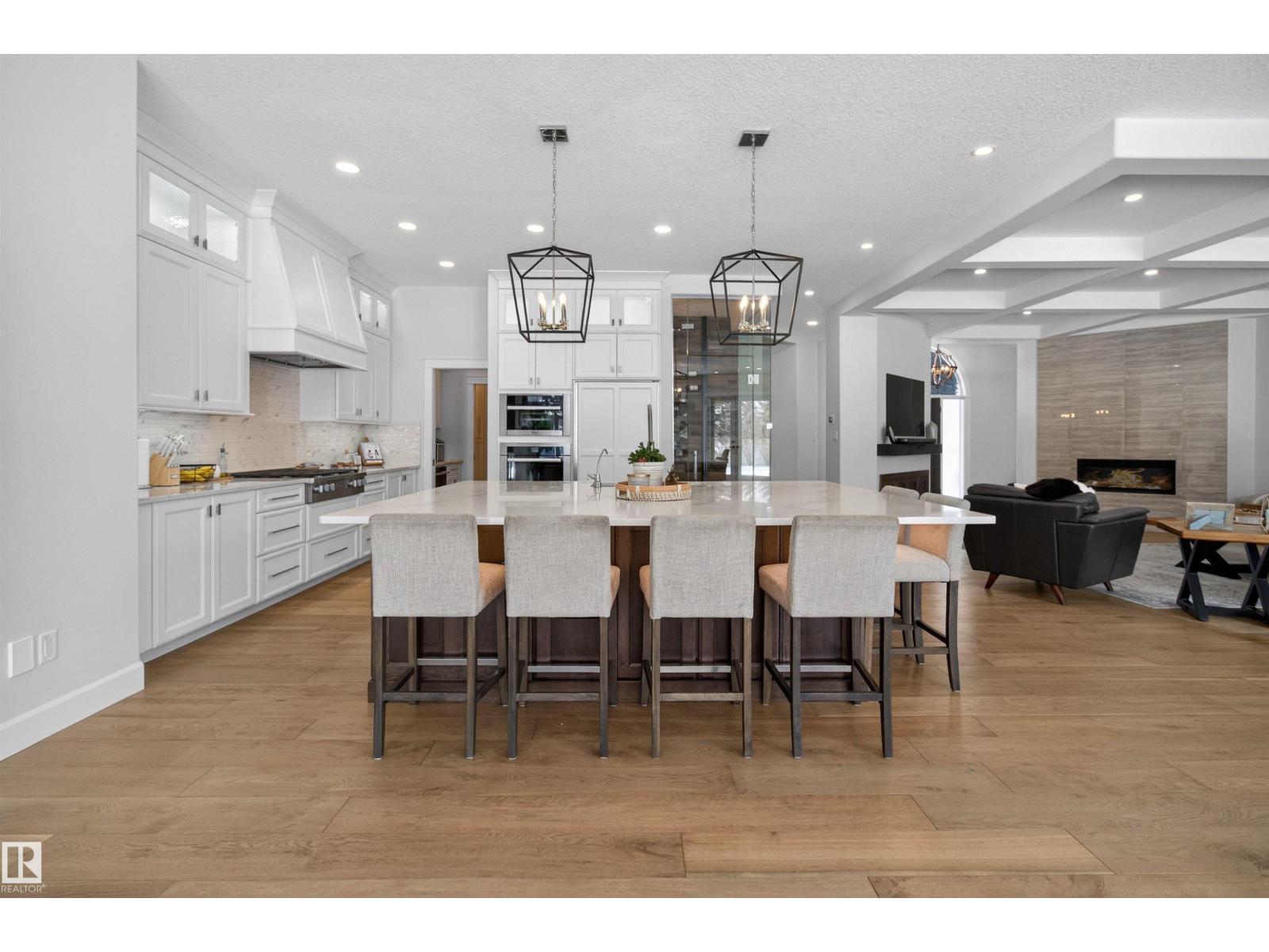 525 ESTATE DR, Sherwood Park