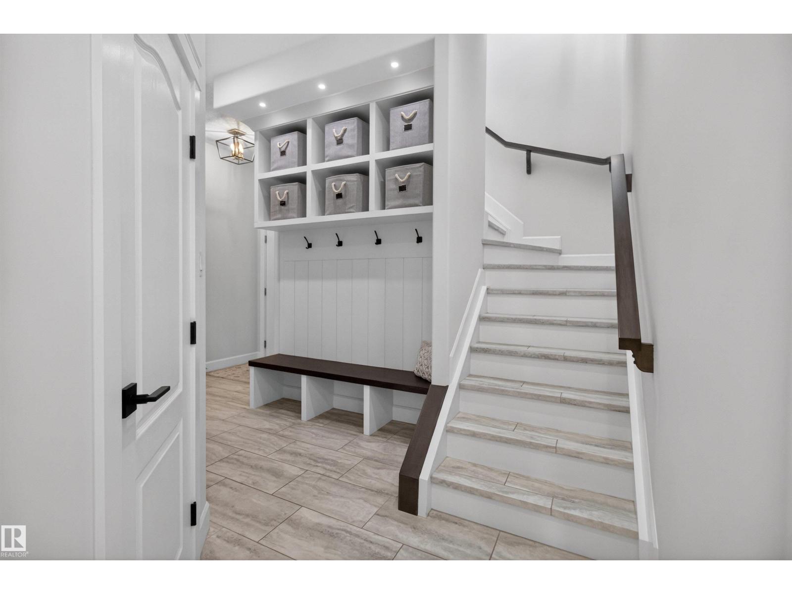 525 ESTATE DR, Sherwood Park