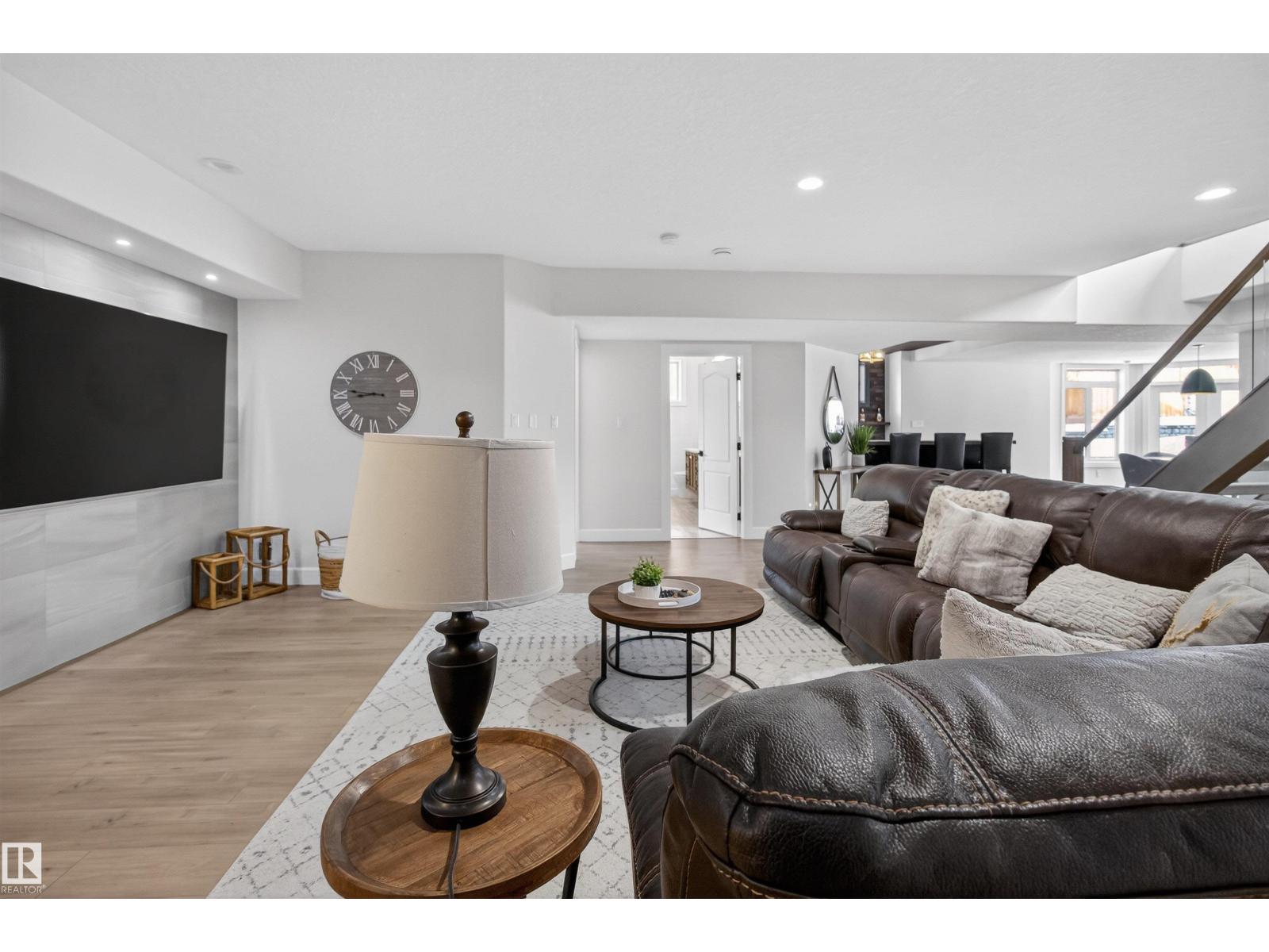 525 ESTATE DR, Sherwood Park