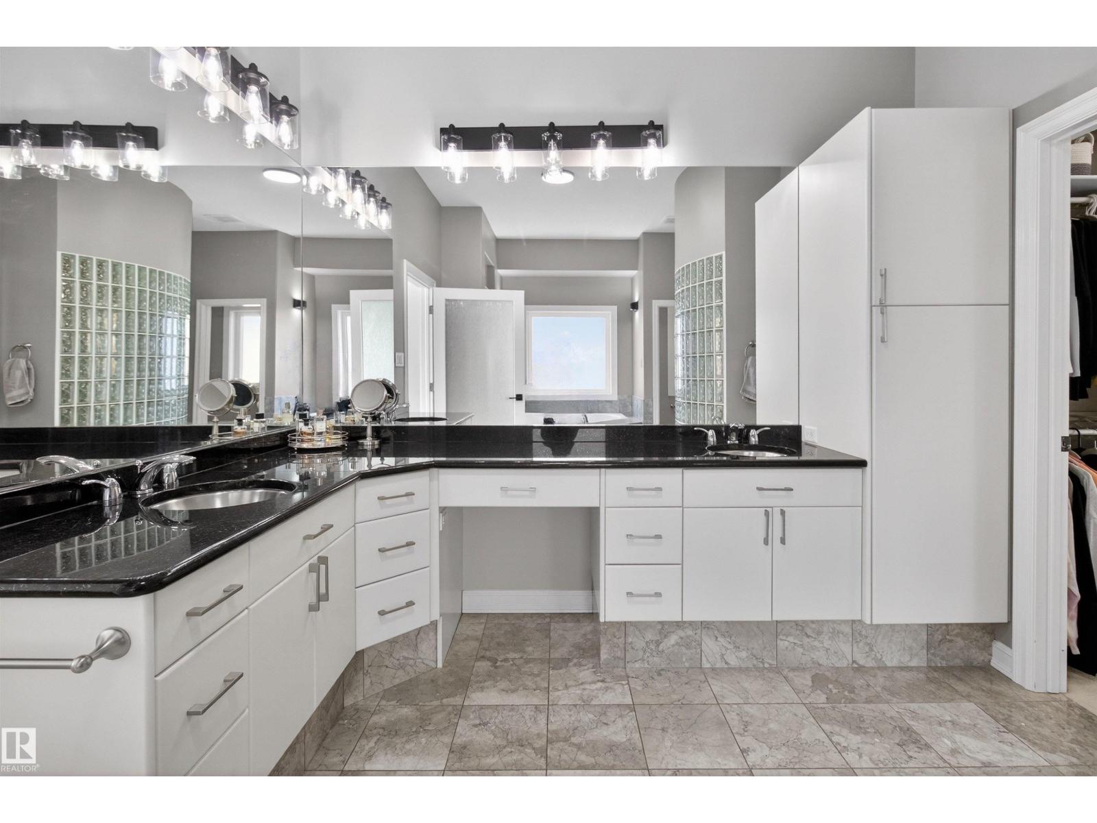 525 ESTATE DR, Sherwood Park