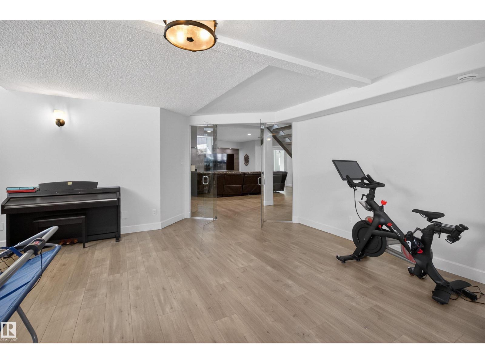 525 ESTATE DR, Sherwood Park
