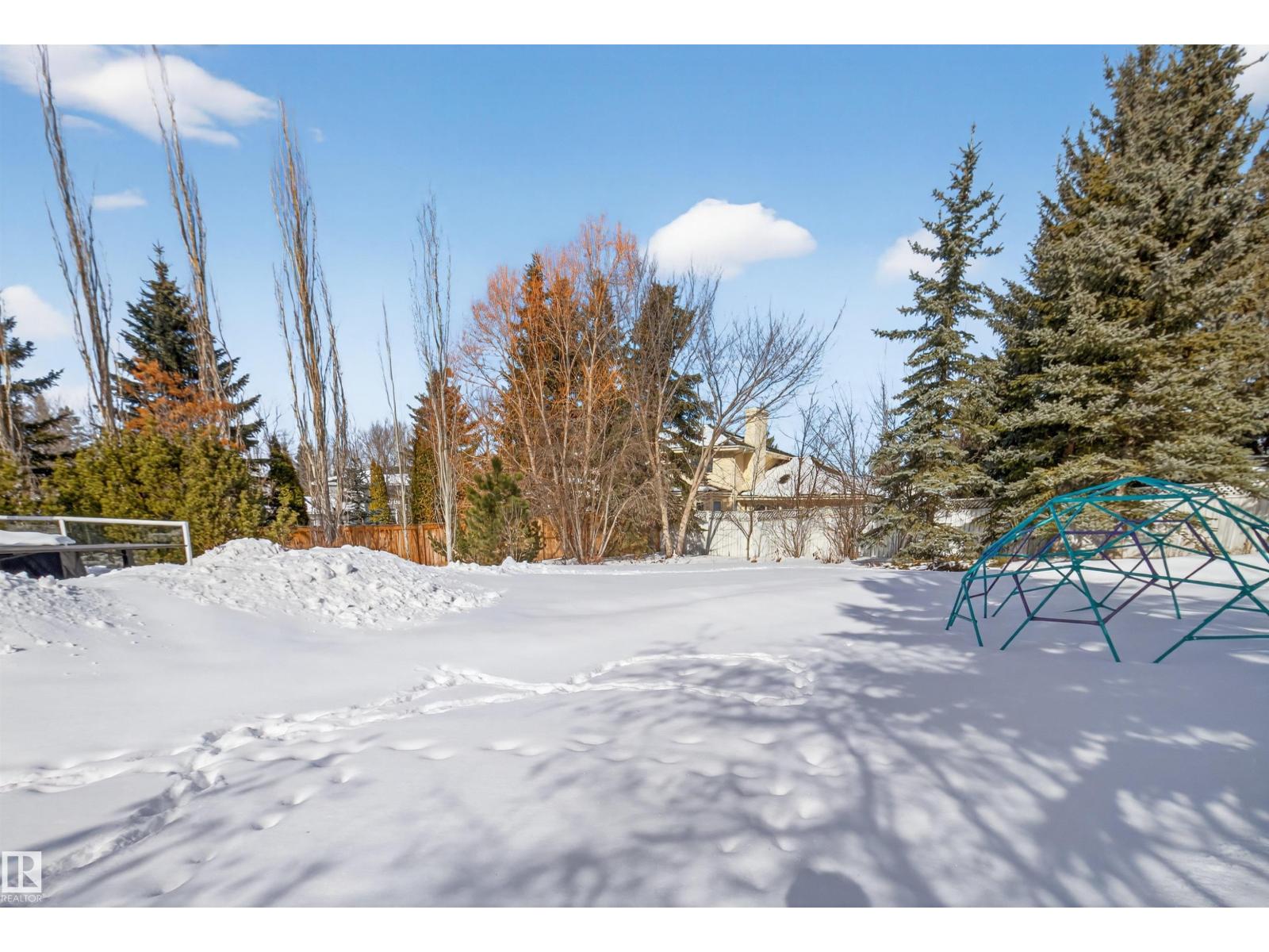 525 ESTATE DR, Sherwood Park