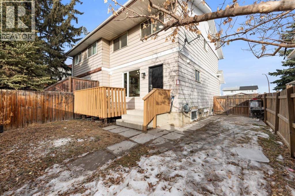 Single Family House for Sale in  Fonda Court SE Forest Heights Calgary 