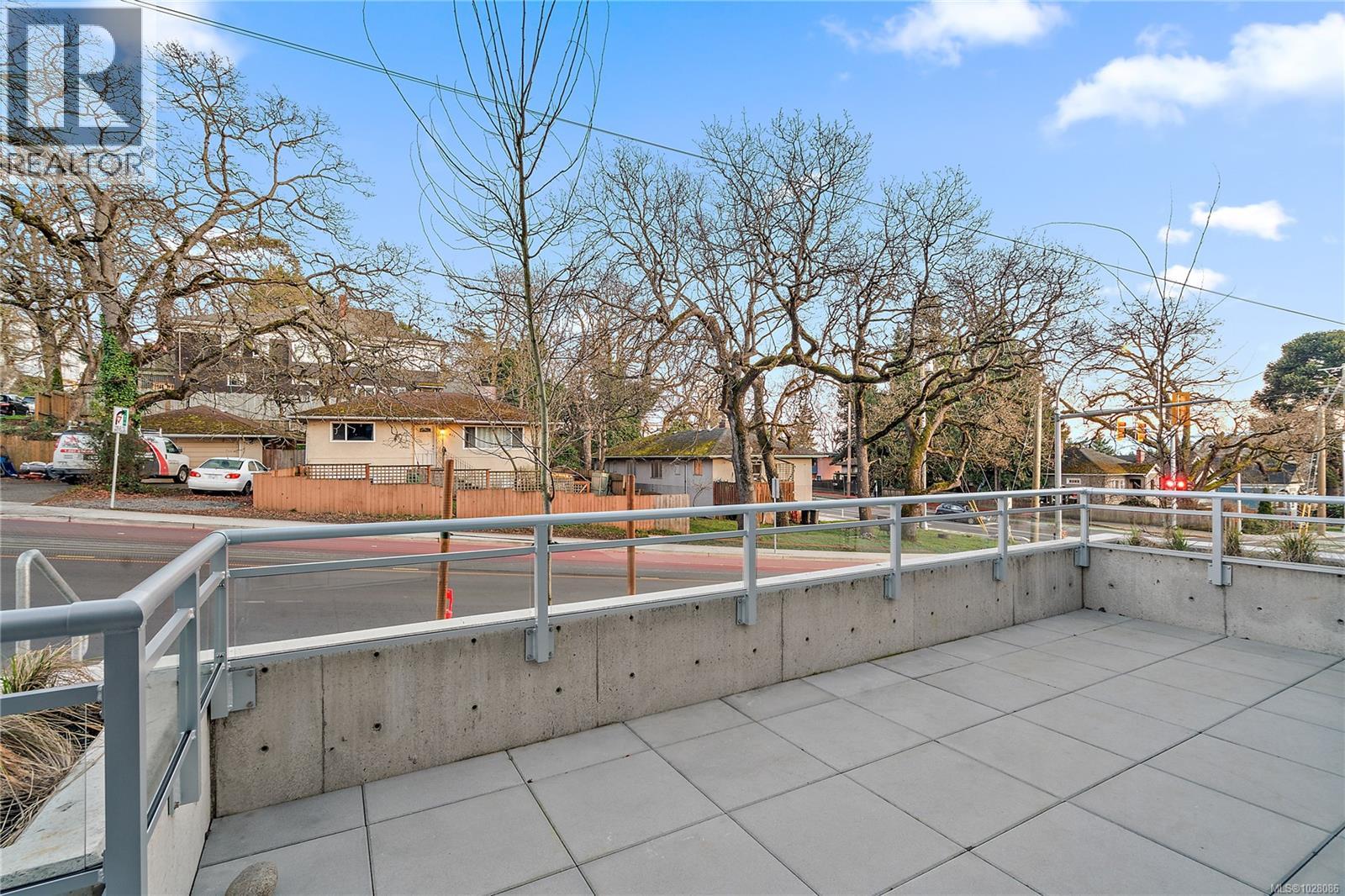 TH1 1102 Esquimalt Road, Esquimalt