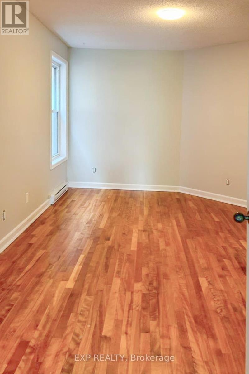 122-124 COBOURG STREET - 5
