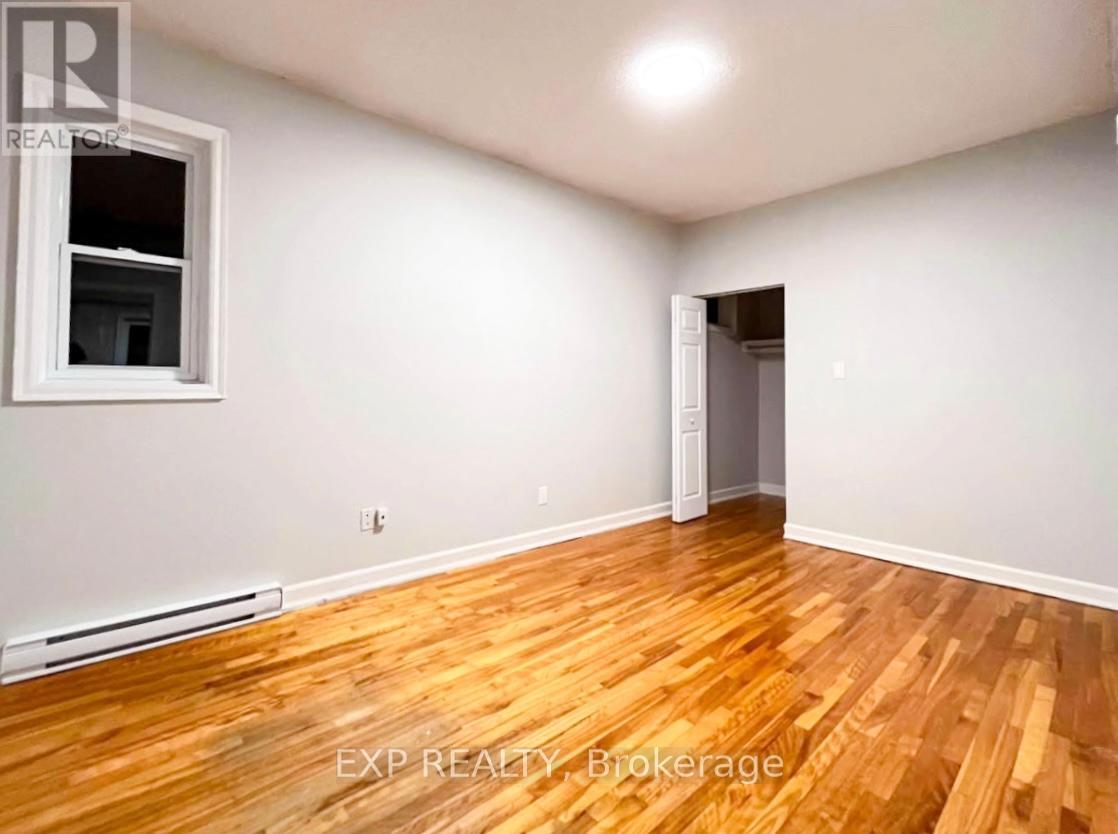 122-124 COBOURG STREET - 12
