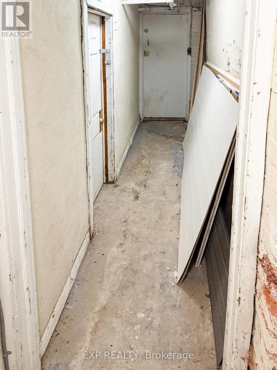 122-124 COBOURG STREET - 39