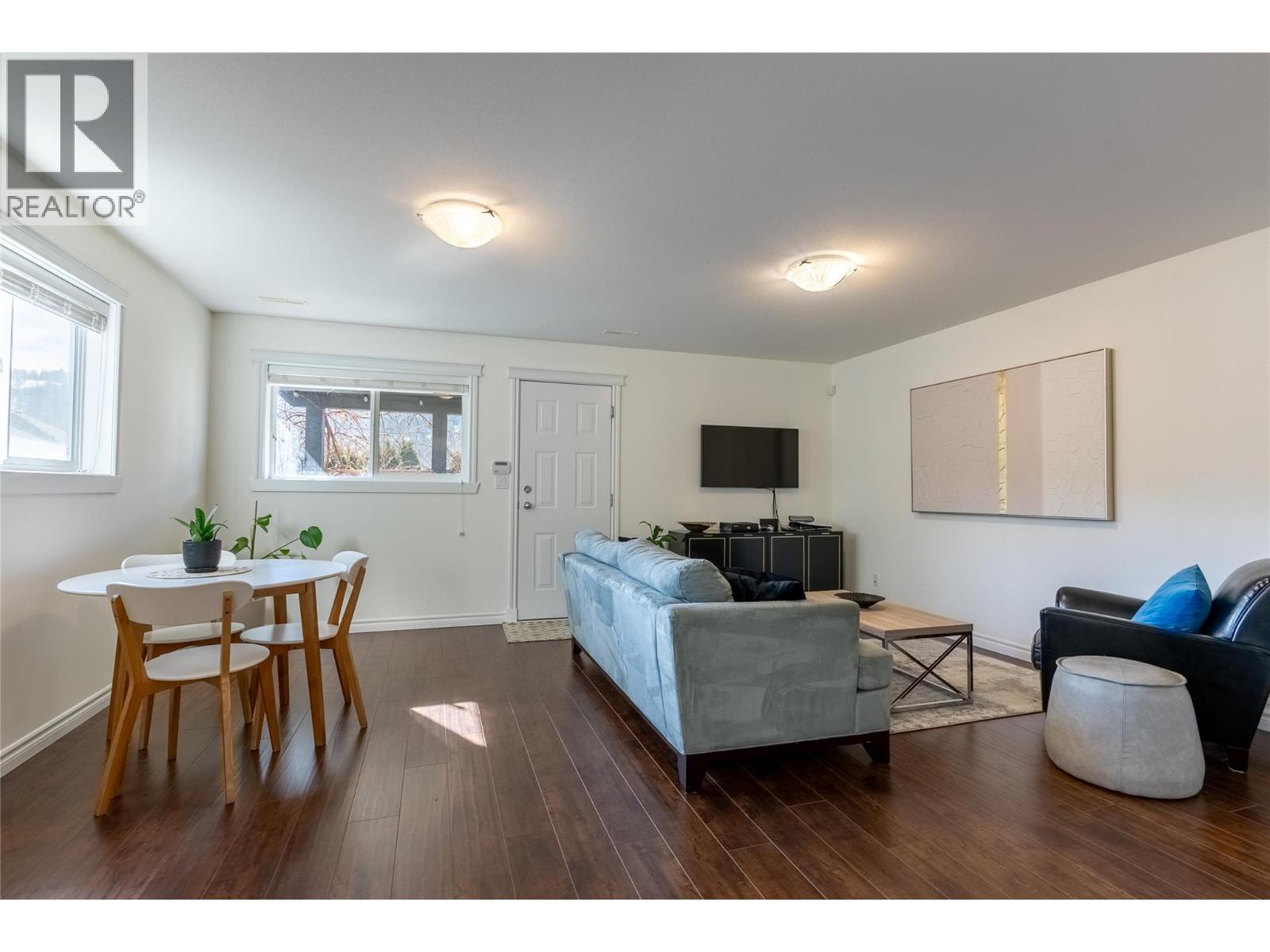 1808 PRIMROSE Crescent, Kamloops