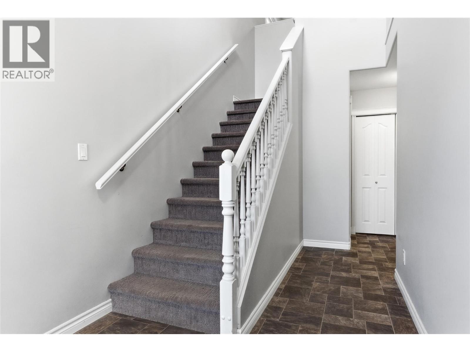 1808 PRIMROSE Crescent, Kamloops