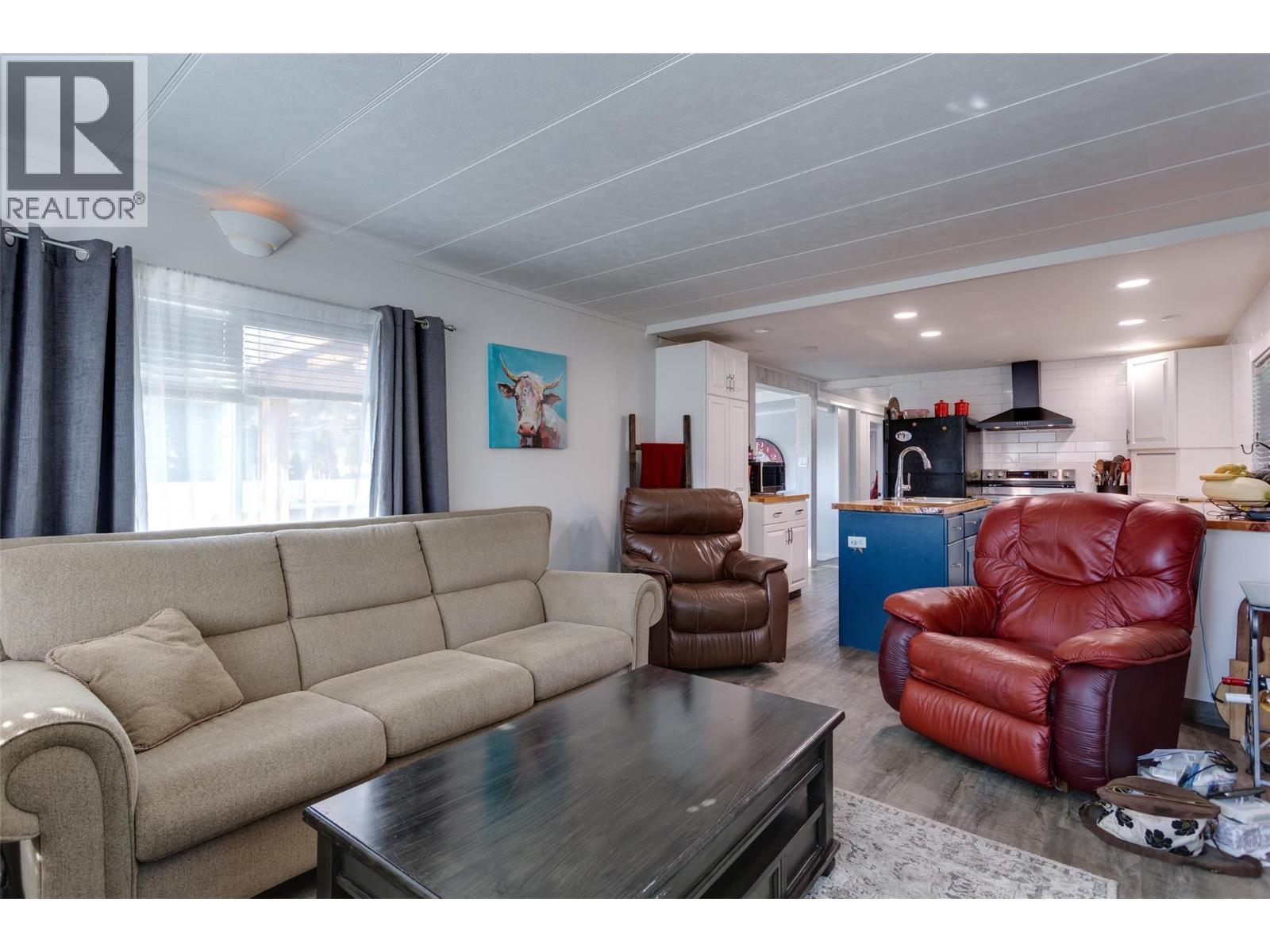 12022 Pretty Road Unit# 6, Lake Country