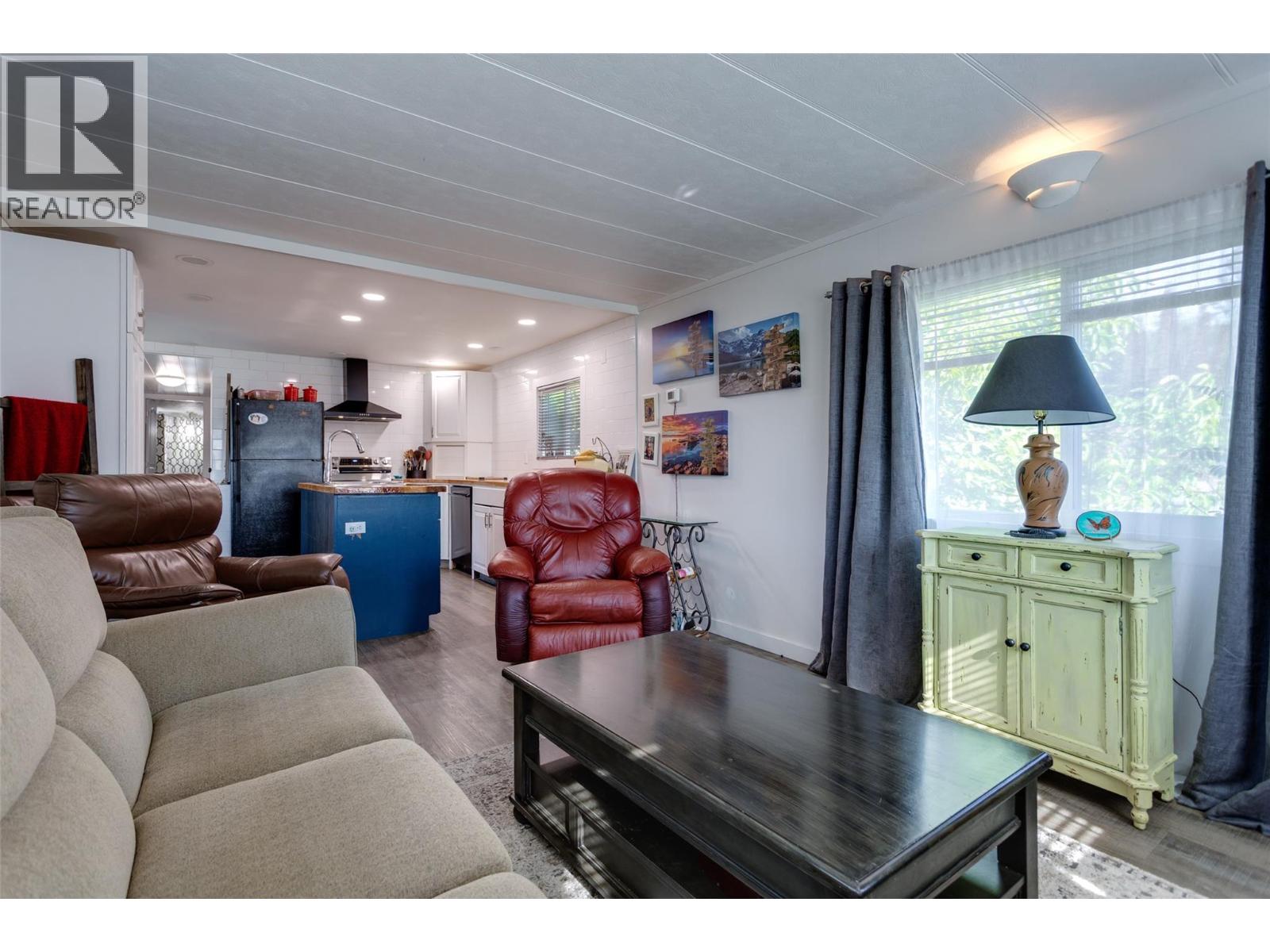 12022 Pretty Road Unit# 6, Lake Country