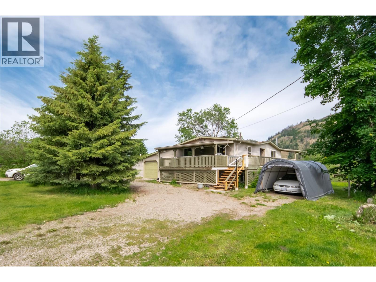4816 South Grandview Flats Road, Spallumcheen