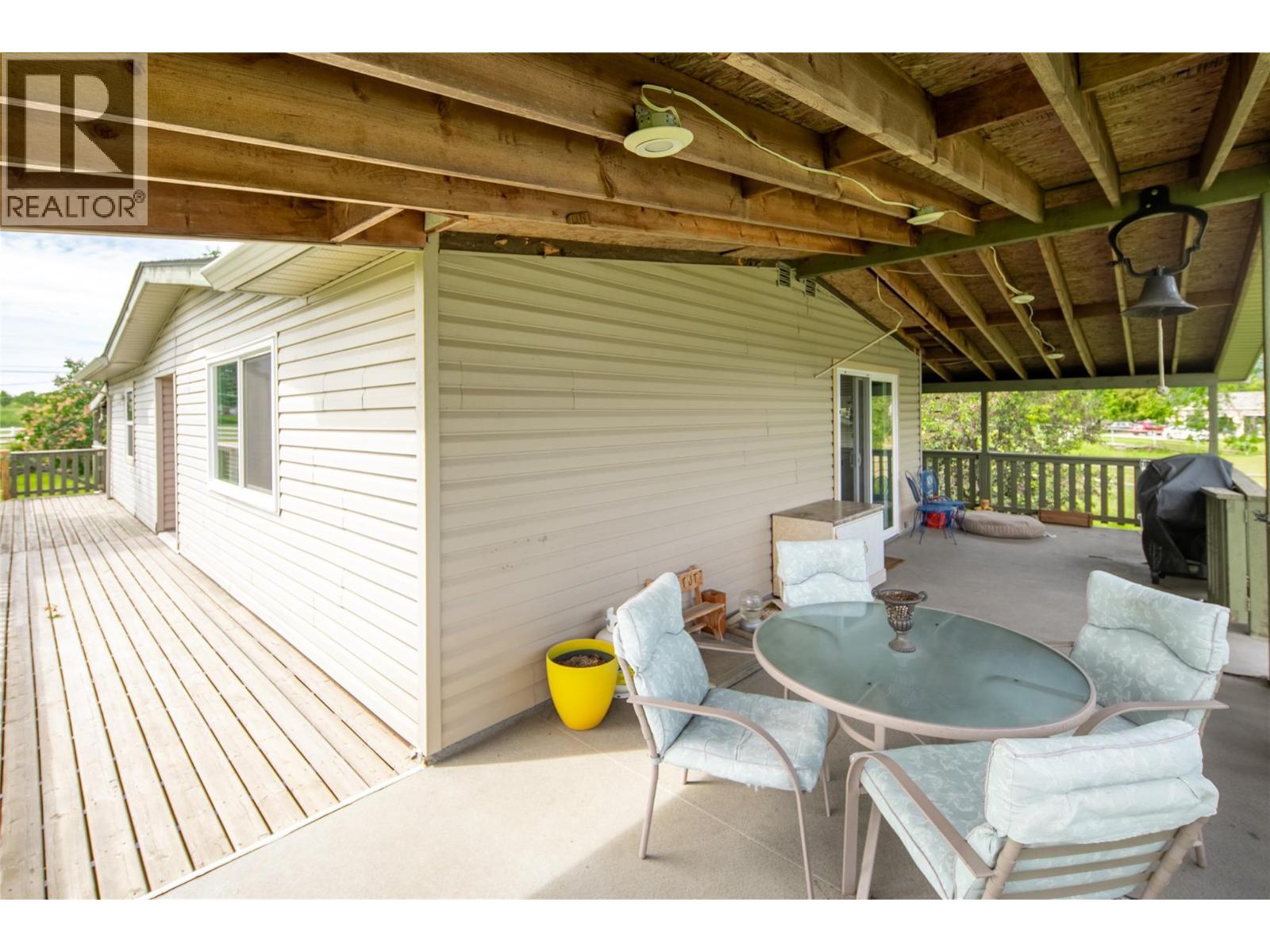  4816 South Grandview Flats Road, Spallumcheen