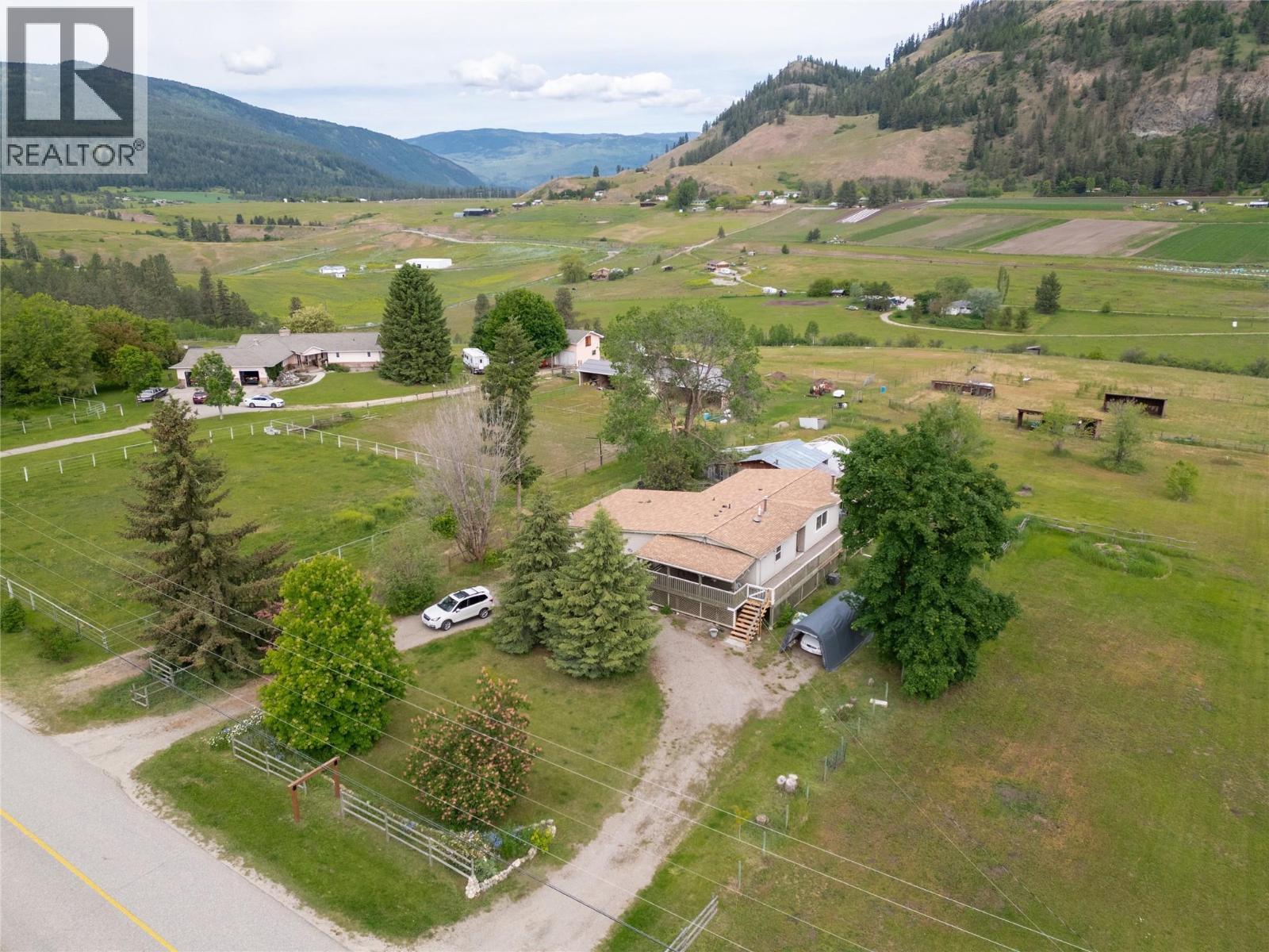  4816 South Grandview Flats Road, Spallumcheen