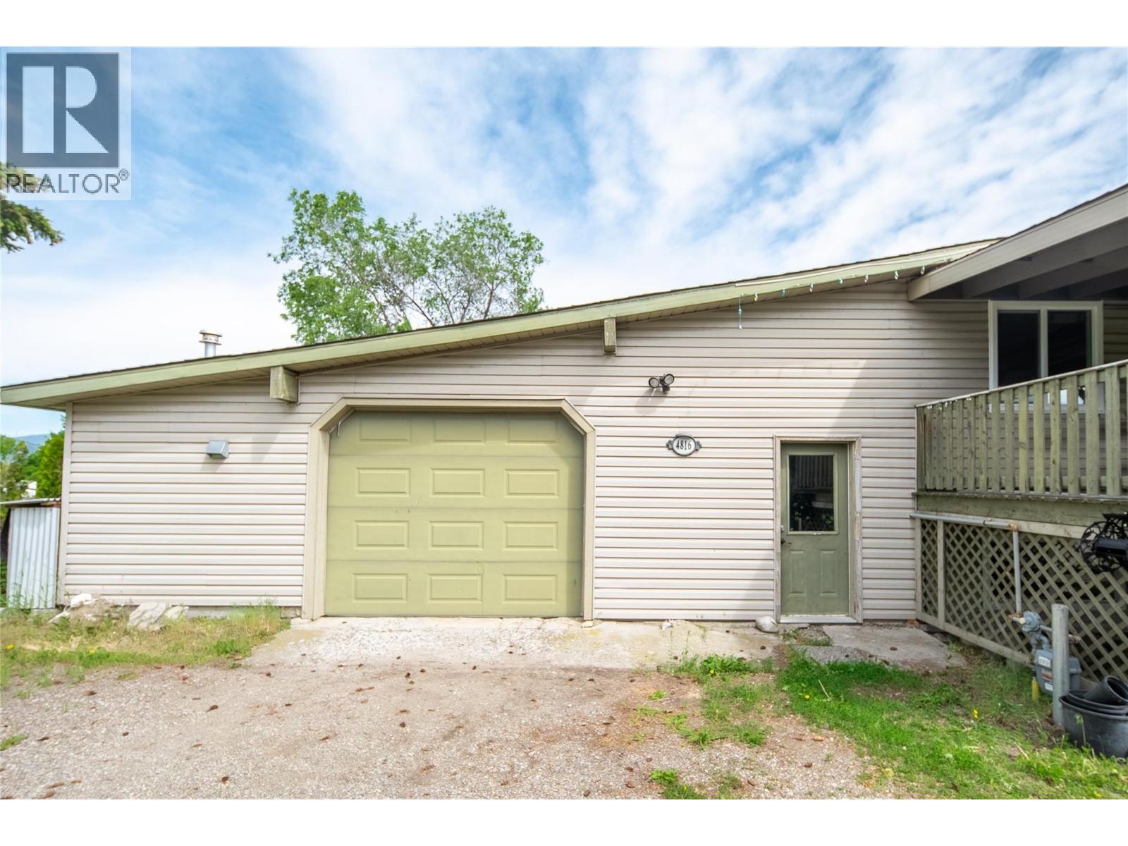  4816 South Grandview Flats Road, Spallumcheen