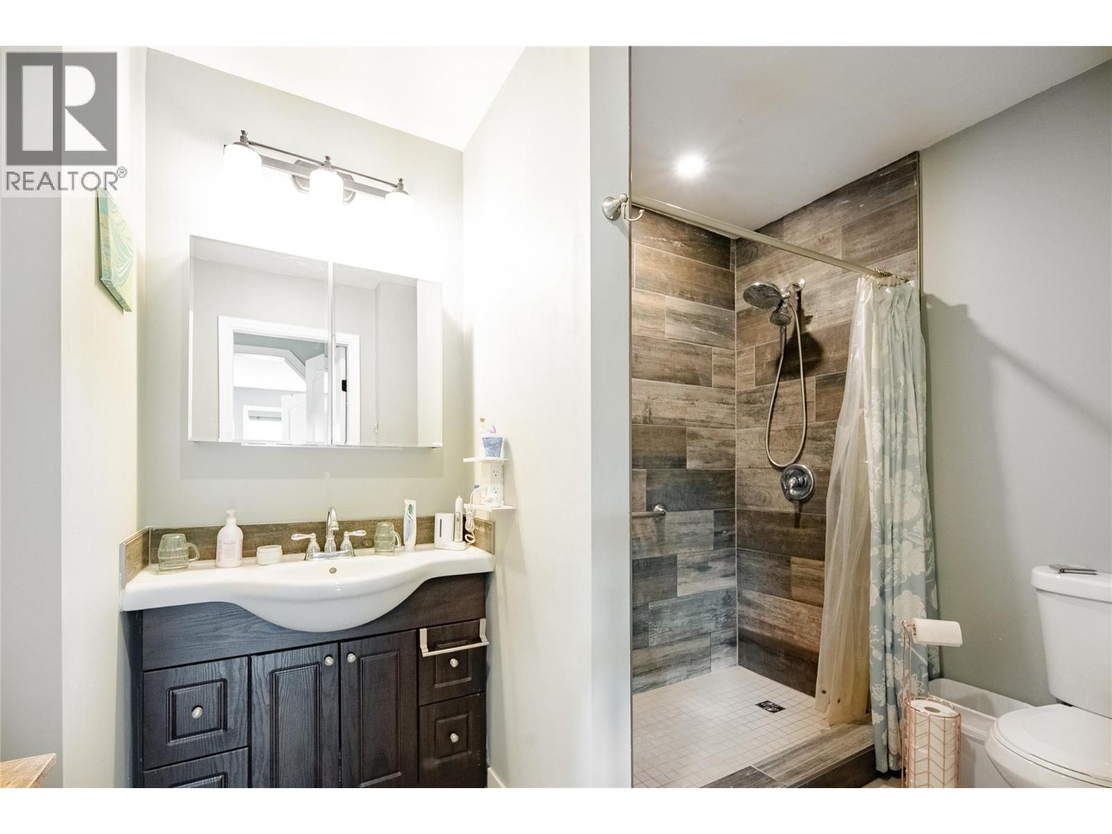  4816 South Grandview Flats Road, Spallumcheen