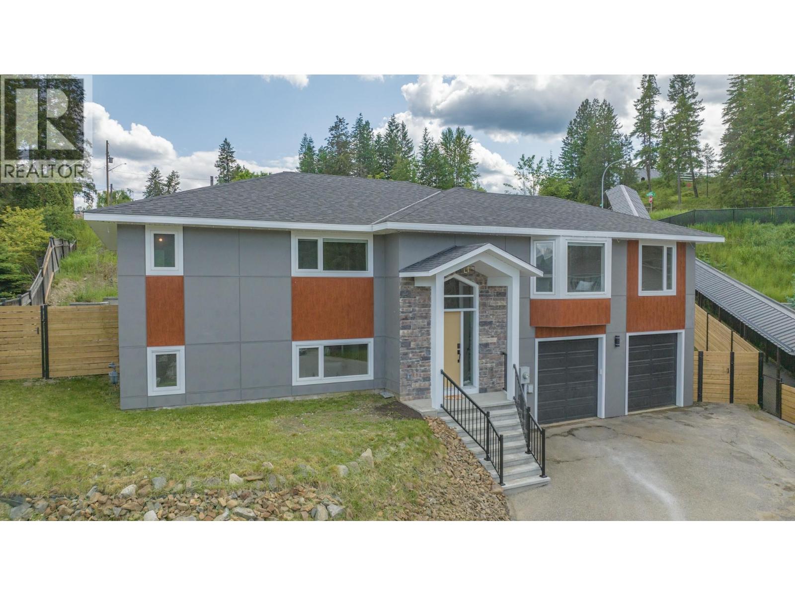 2224 Linea Crescent, Lumby