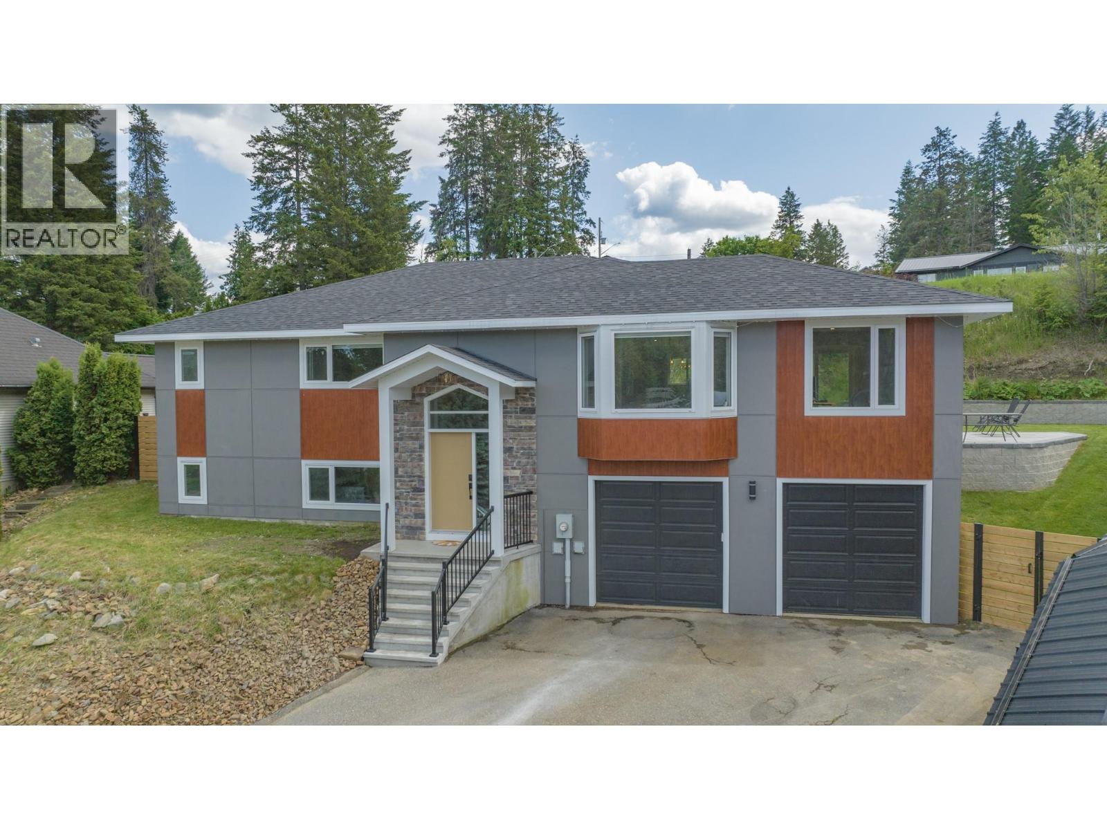 2224 Linea Crescent, Lumby