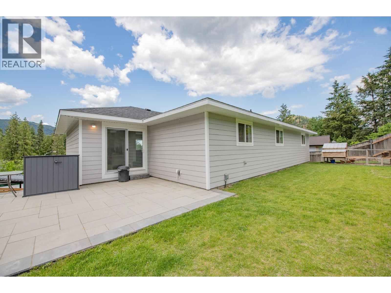 2224 Linea Crescent, Lumby