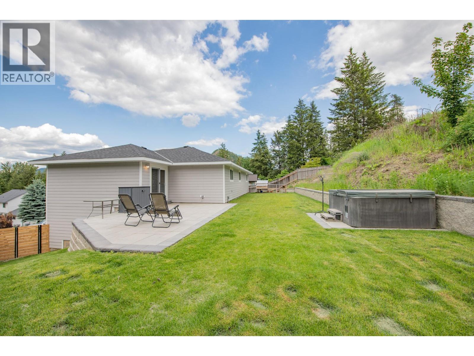 2224 Linea Crescent, Lumby