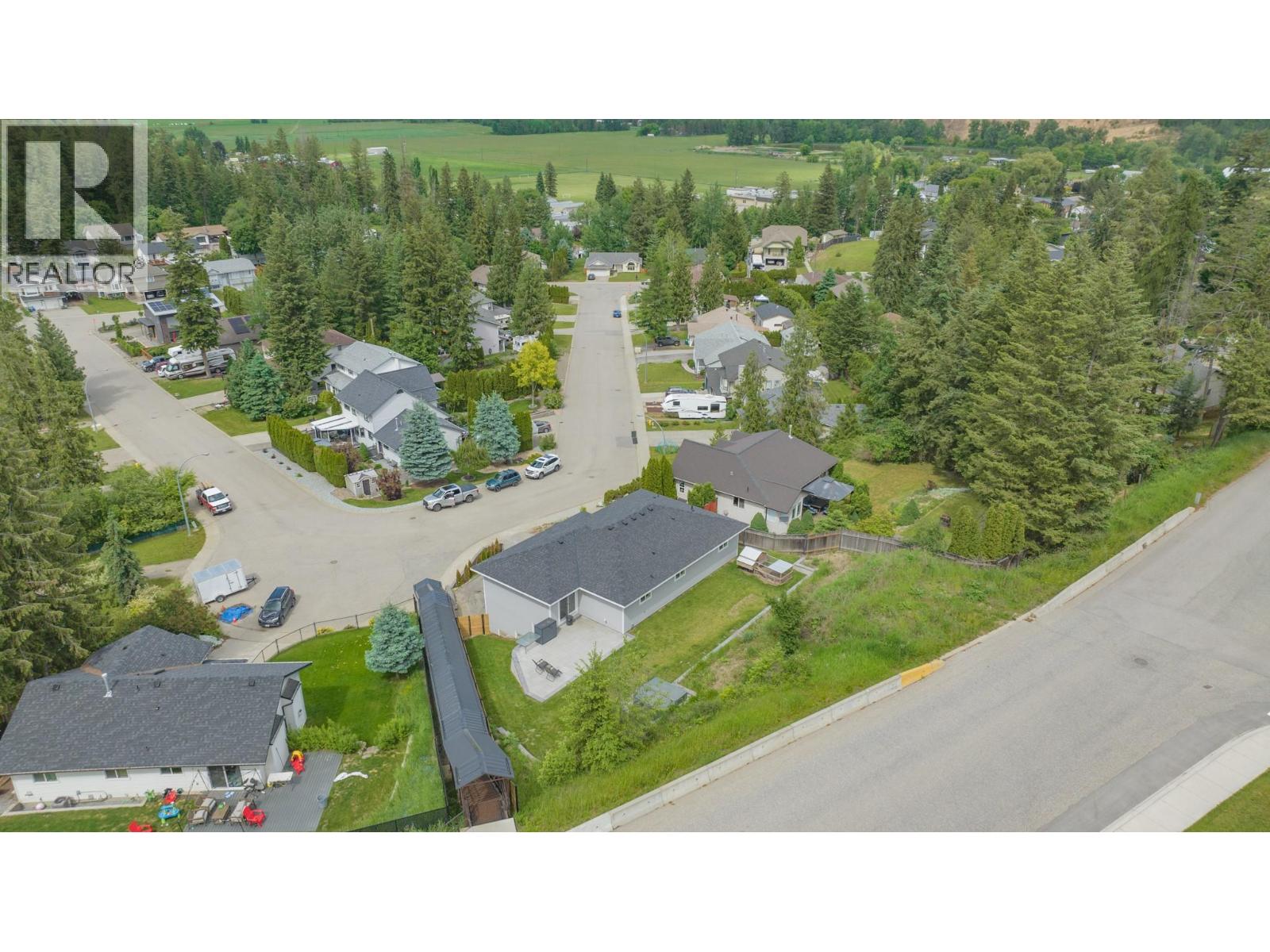 2224 Linea Crescent, Lumby