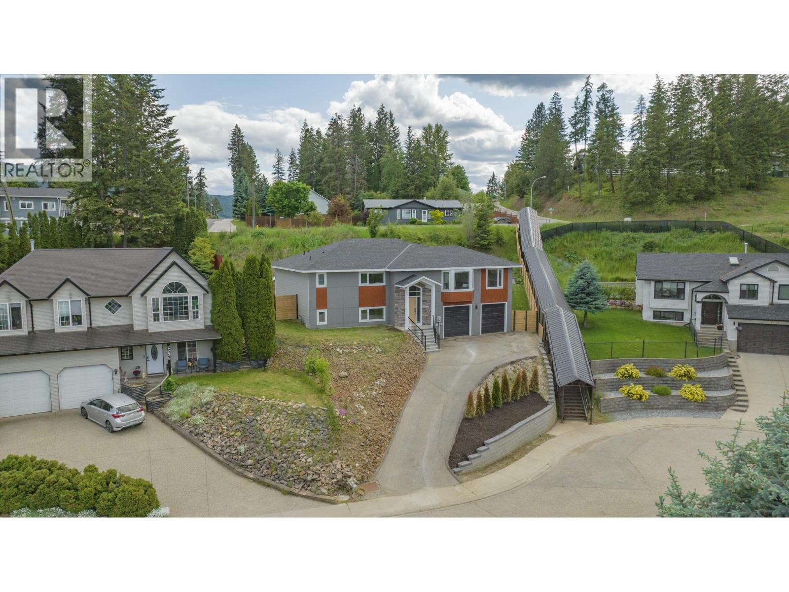 2224 Linea Crescent, Lumby