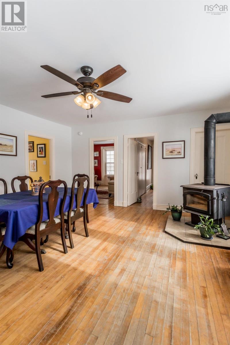 Property 10 of 32 of 1665 Highway 362