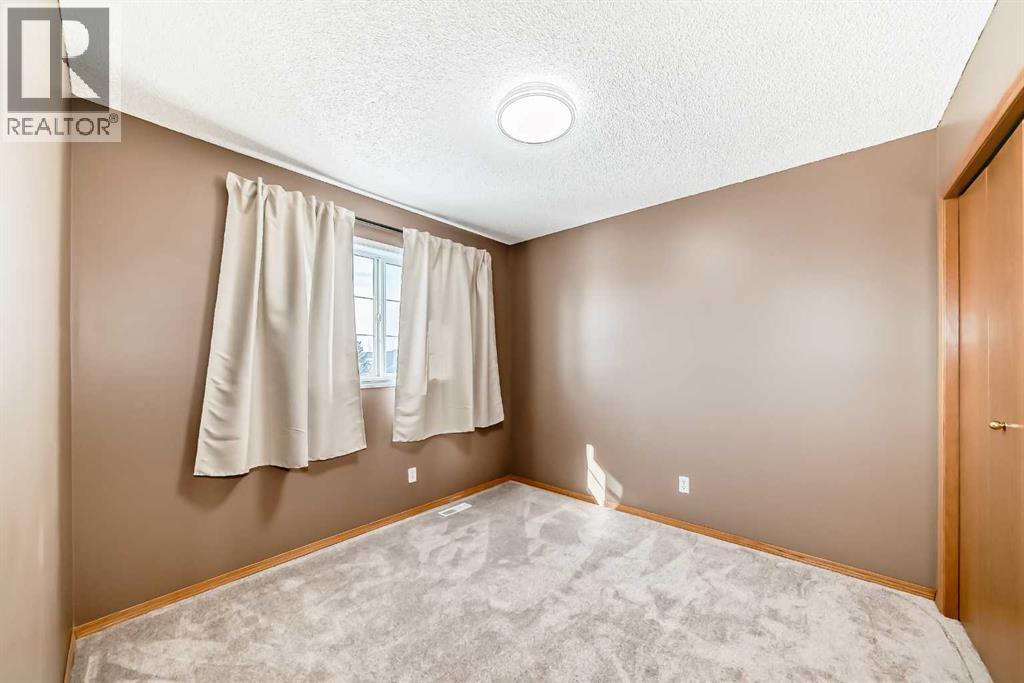 Single Family House for Sale in  Citadel Crest Circle NW Citadel Calgary 