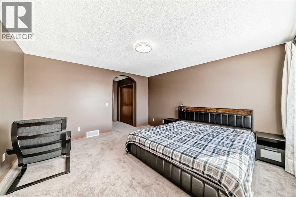 Single Family House for Sale in  Citadel Crest Circle NW Citadel Calgary 