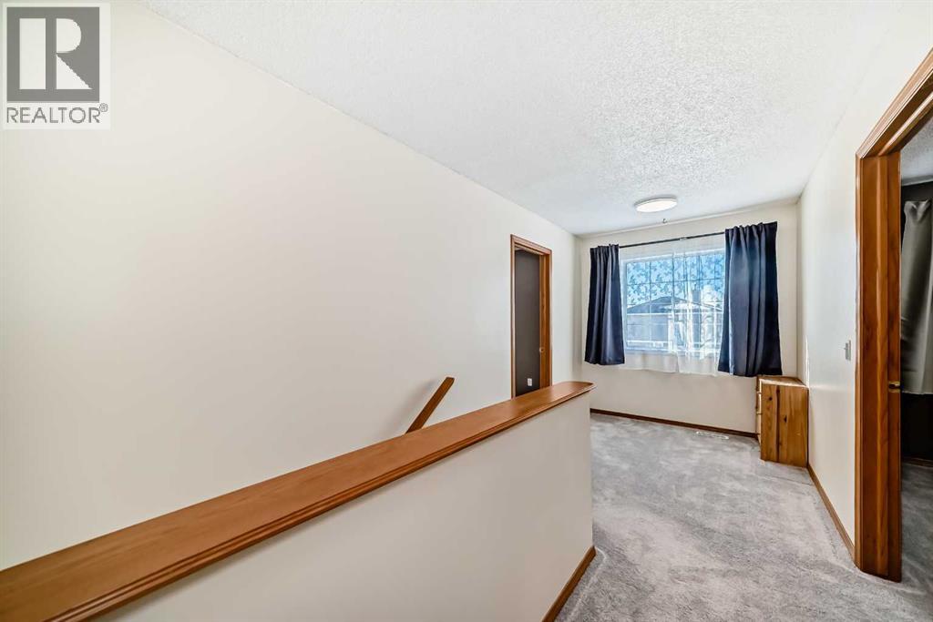 Single Family House for Sale in  Citadel Crest Circle NW Citadel Calgary 