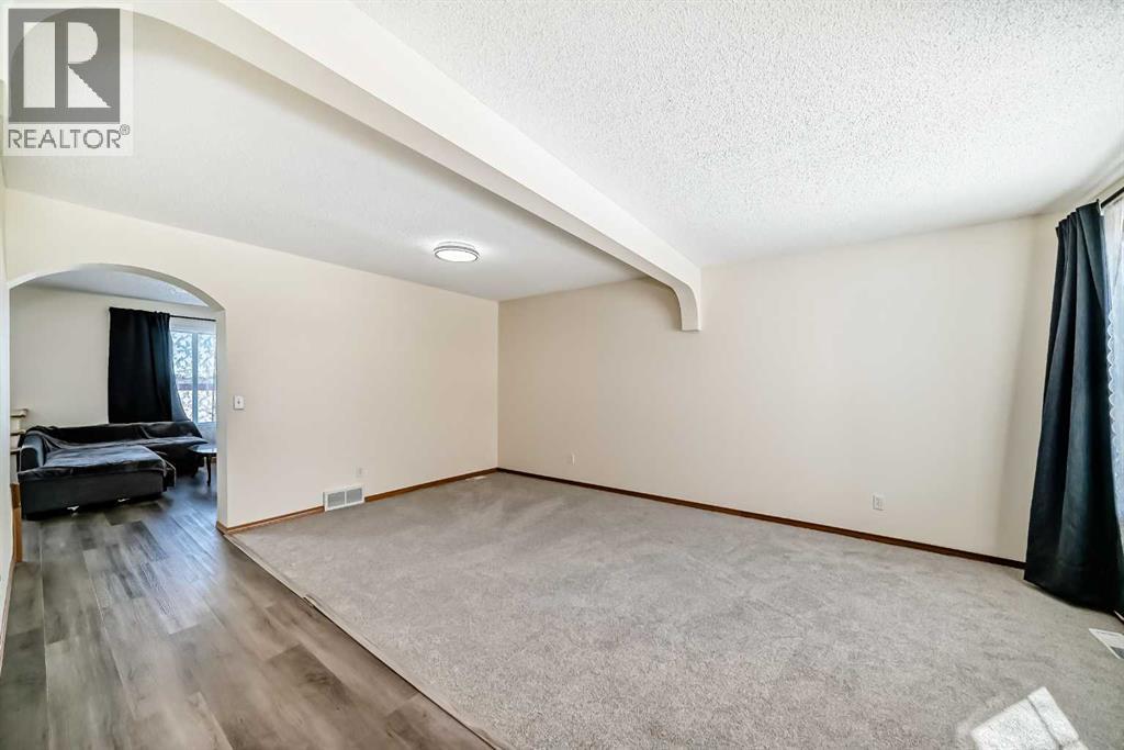 Single Family House for Sale in  Citadel Crest Circle NW Citadel Calgary 