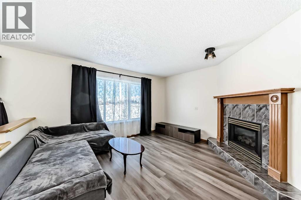 Single Family House for Sale in  Citadel Crest Circle NW Citadel Calgary 